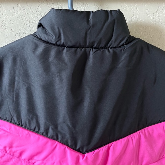 Puma Girls Puffer Vest | Size M | Black & Bright Pink | Full Zip | Like New - Picture 5 of 8